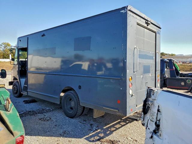 Freightliner Mt45 M Line Walk-in Van Image 2