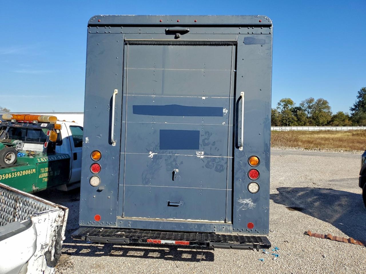 Freightliner Mt45 M Line Walk-in Van Image 5