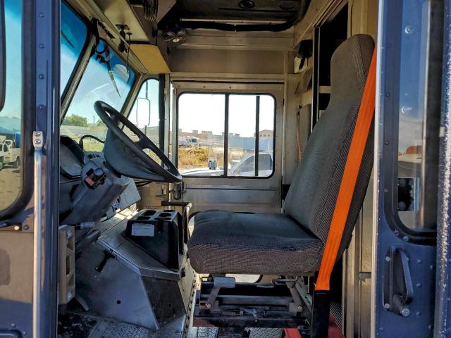 Freightliner Mt45 M Line Walk-in Van Image 12