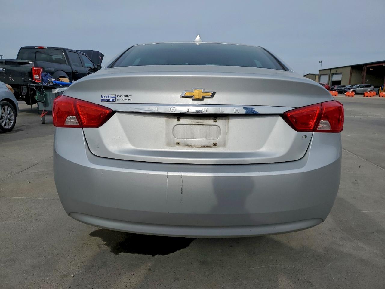 Chevrolet Impala Lt Image 9
