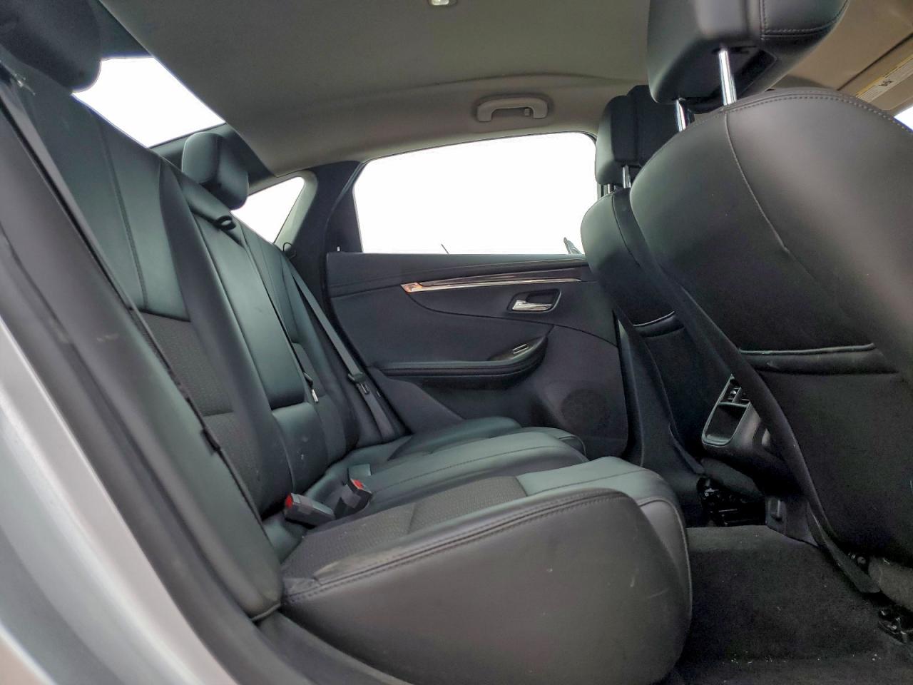 Chevrolet Impala Lt Image 10