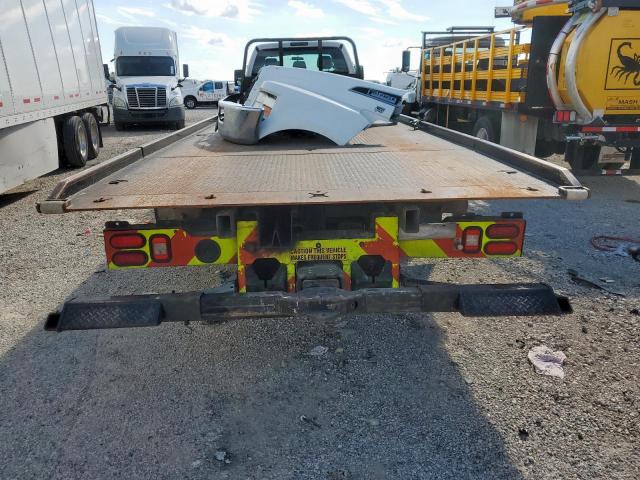 Ford F-650 Super Duty Image 10