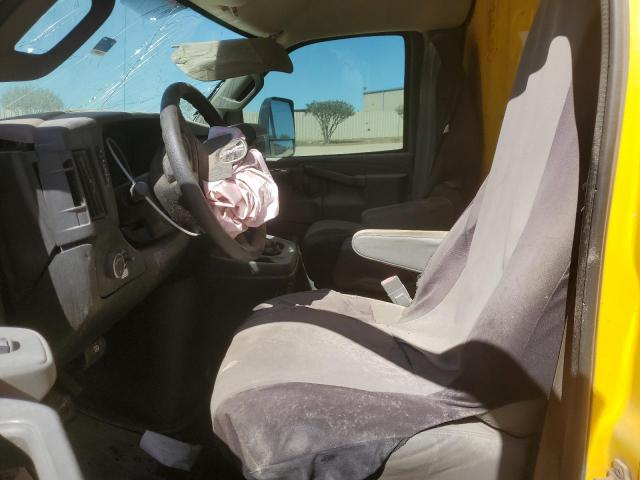 GMC Savana Cutaway G3500 Image 3