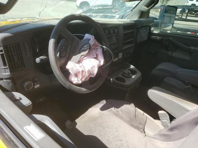 GMC Savana Cutaway G3500 Image 4