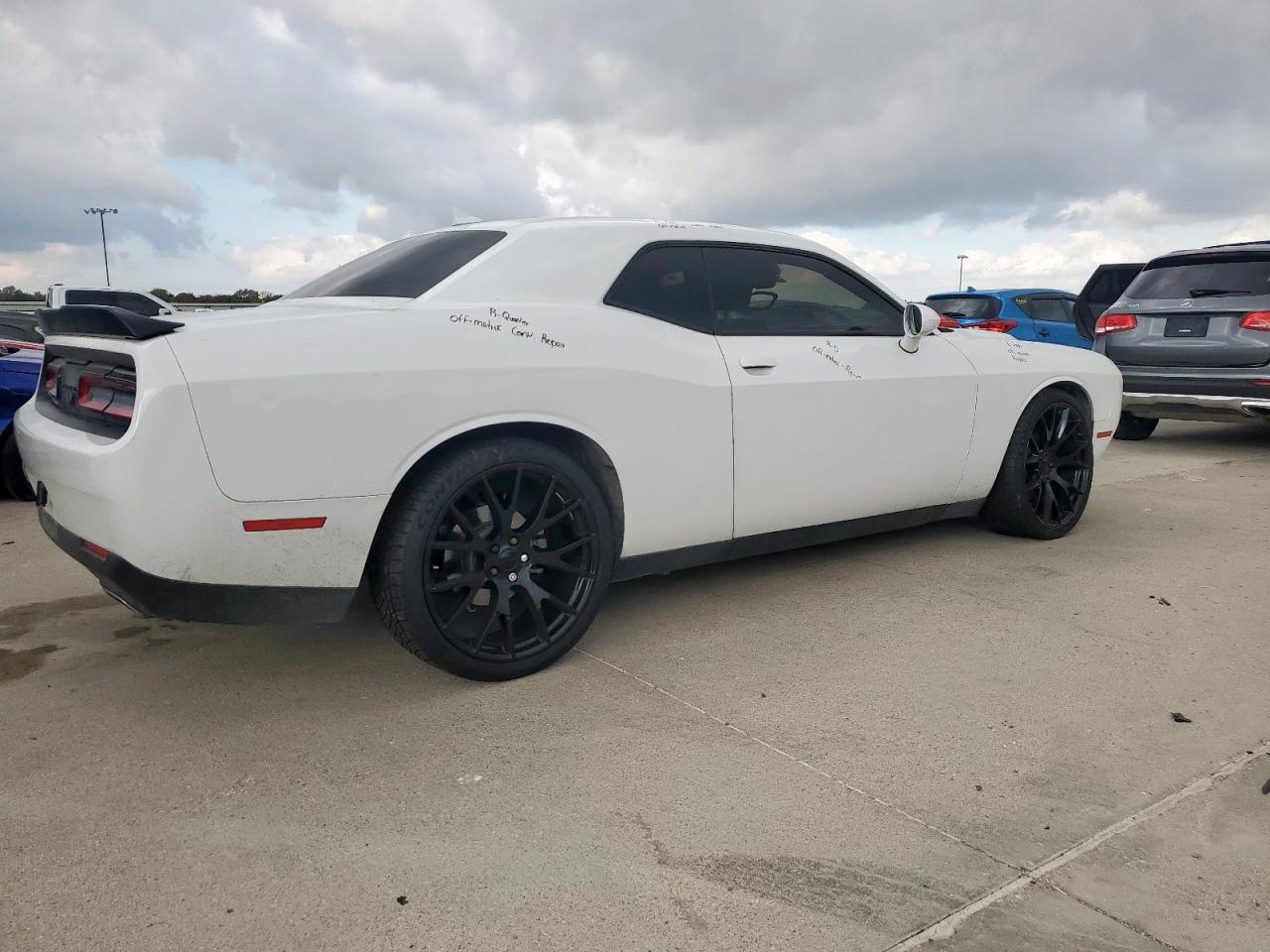 Dodge Challenger Sxt Image 2