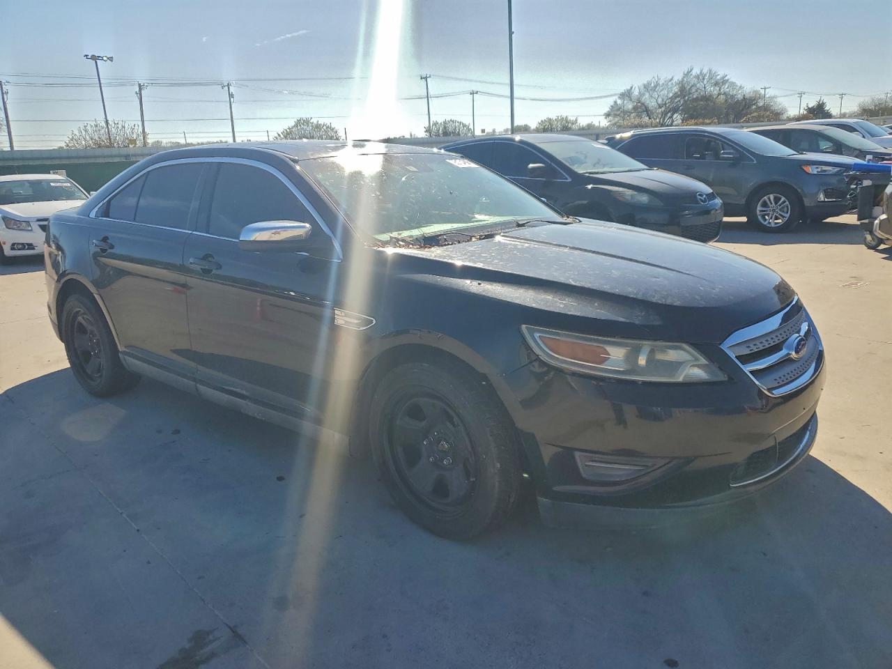 Ford Taurus Limited Image 10