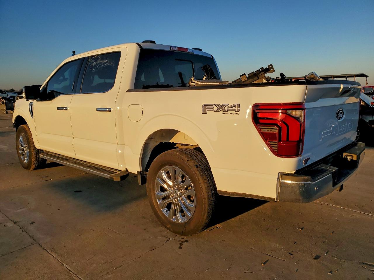 Ford F-150 Lariat Image 5