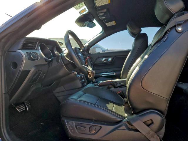 Ford Mustang Image 5