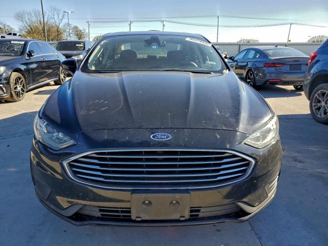 Ford Fusion Se Image 10