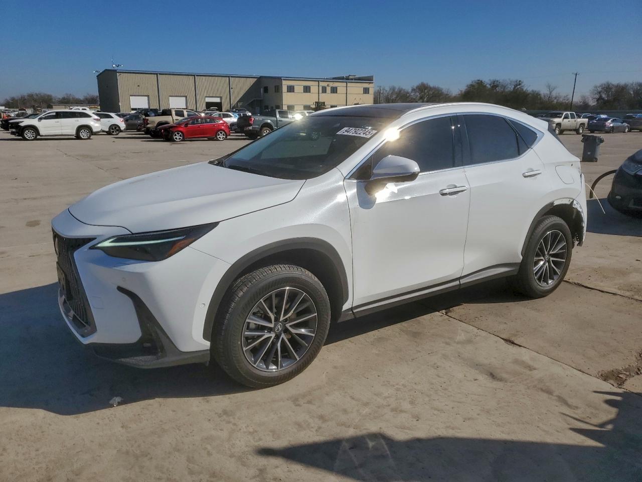 Lexus NX 350h Base Image 1