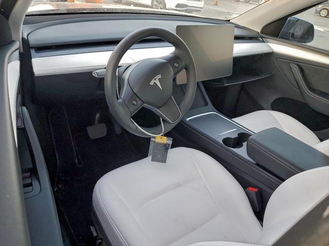 Tesla Model Y Image 8