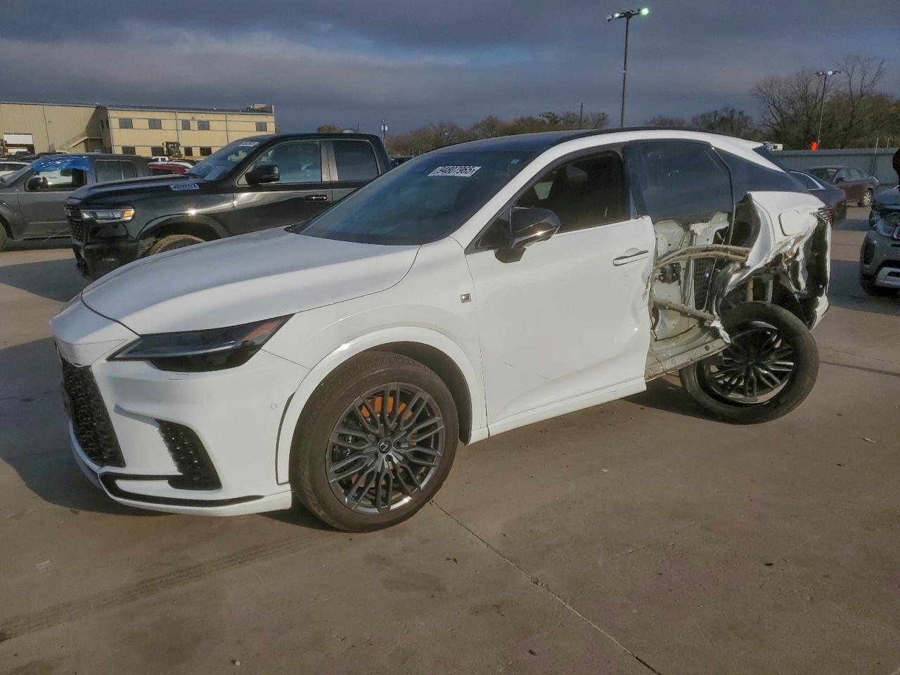 Lexus RX 500h F Sport Image 1