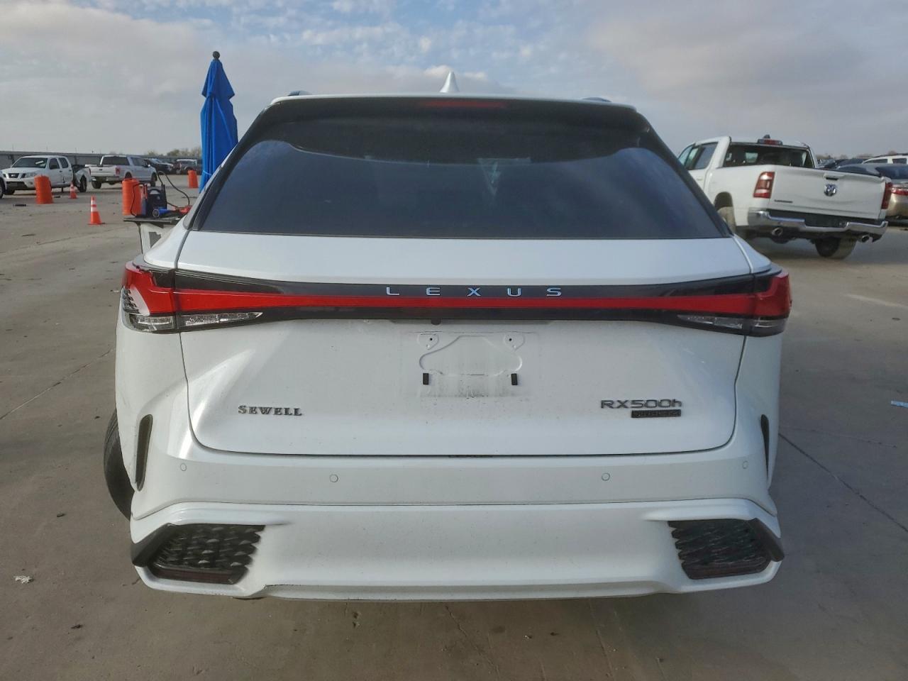 Lexus RX 500h F Sport Image 5