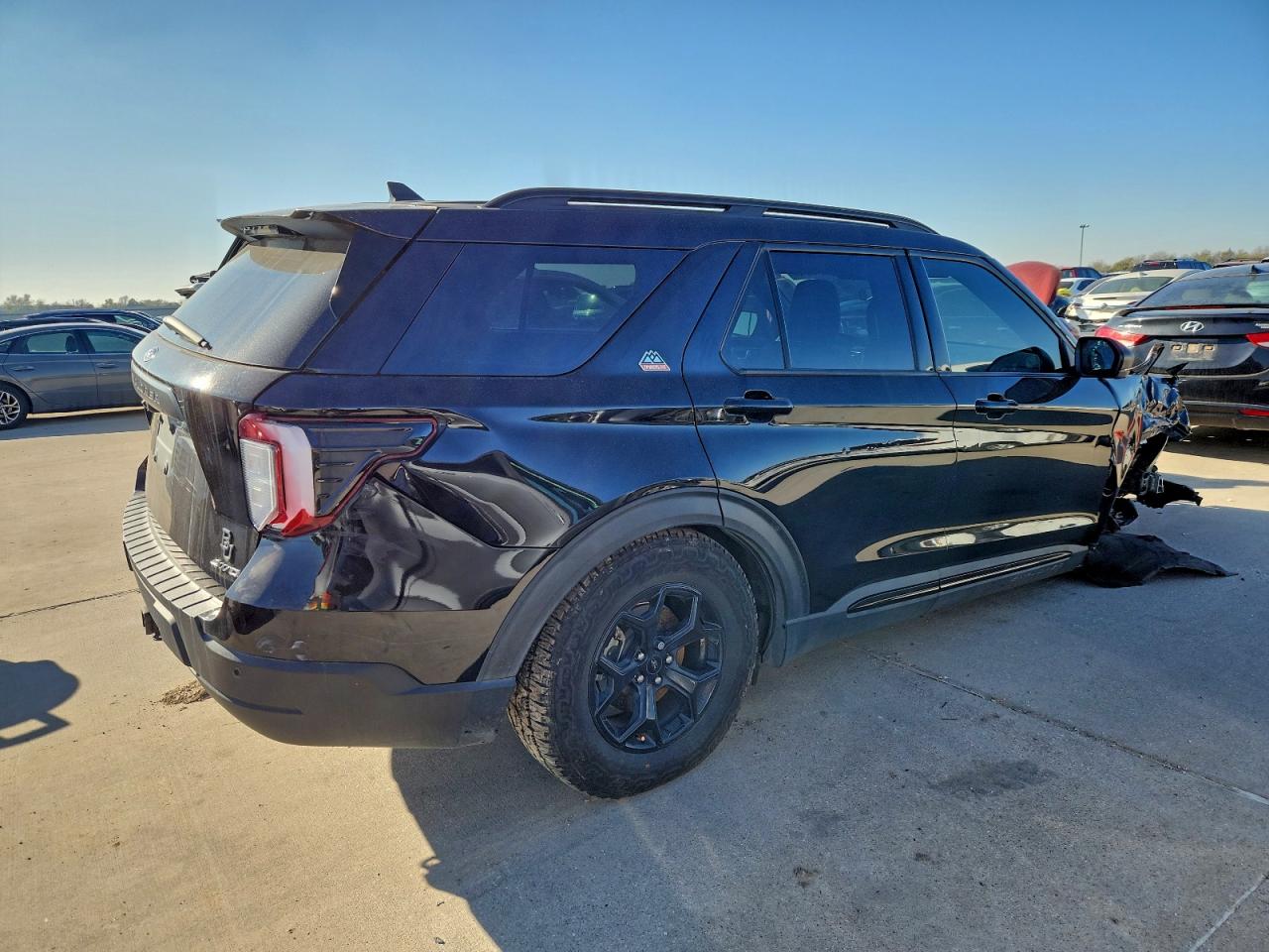 Ford Explorer Timberline Image 3