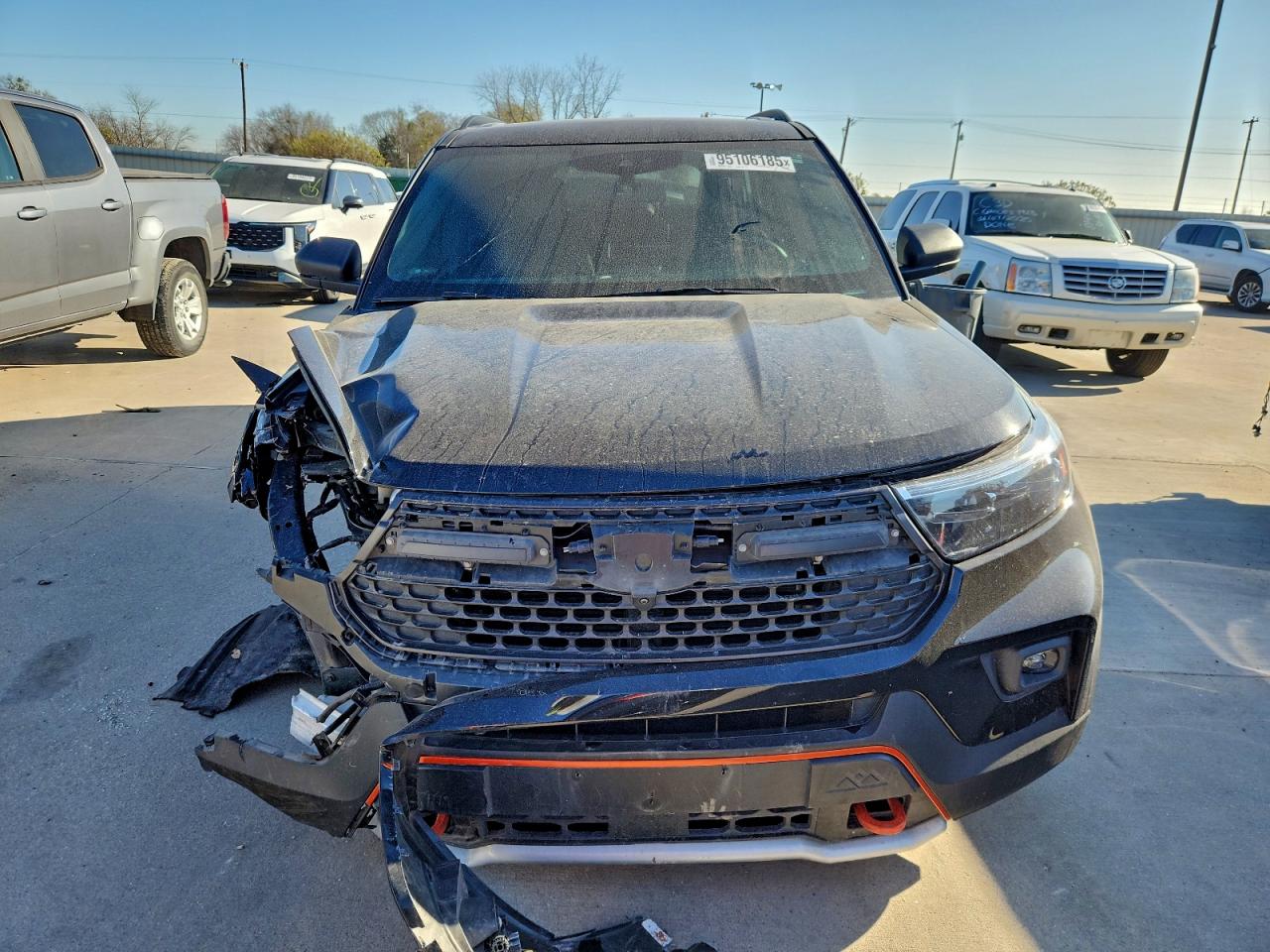 Ford Explorer Timberline Image 4