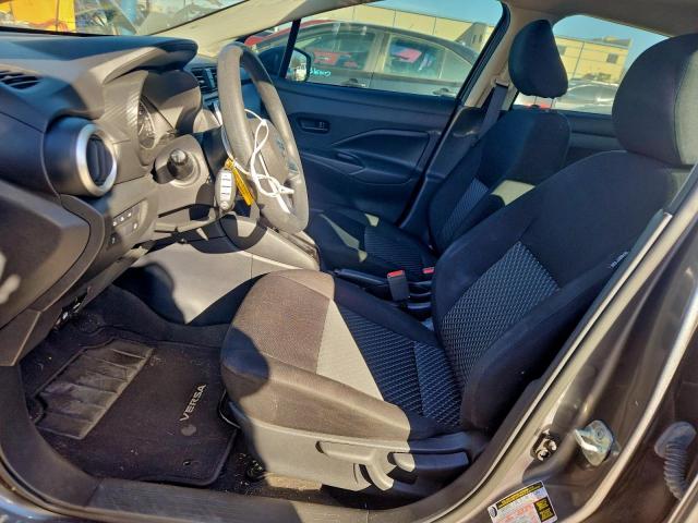 Nissan Versa S Image 12