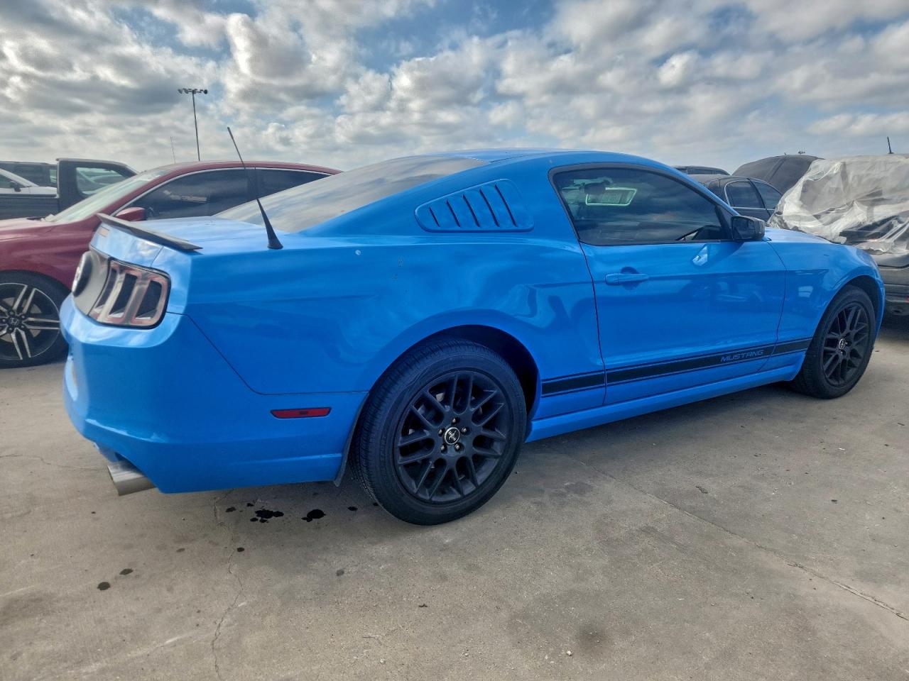 Ford Mustang Image 6