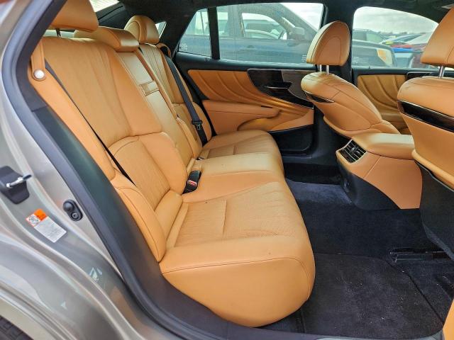 Lexus LS 500 Base Image 2