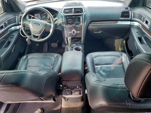 Ford Explorer Limited Image 7