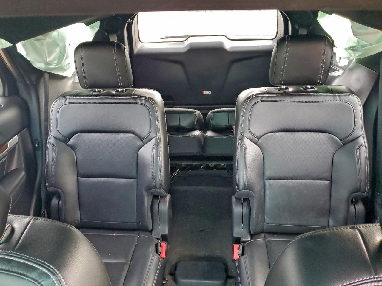 Ford Explorer Limited Image 13