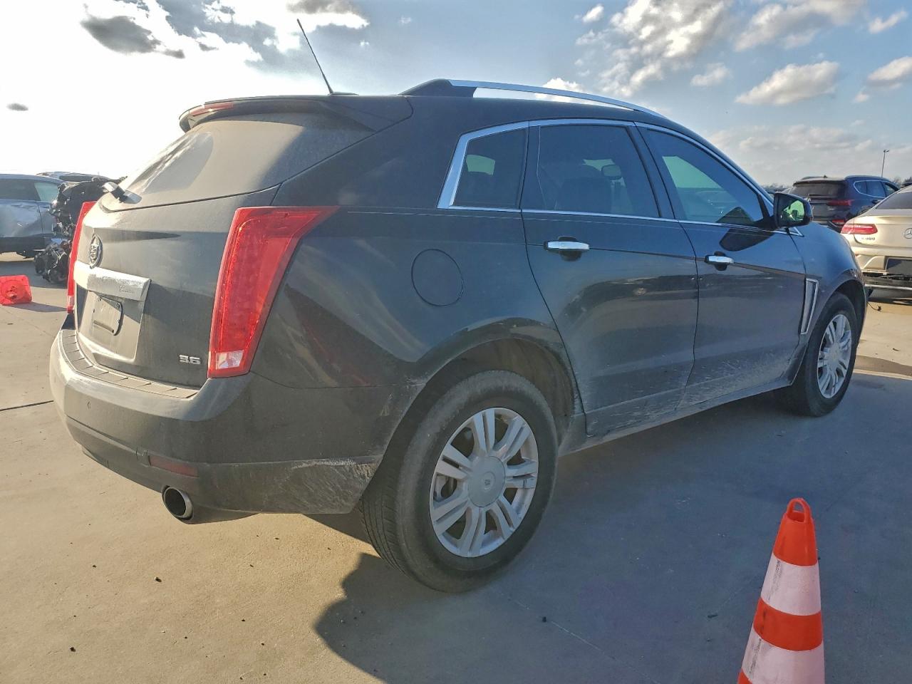 Cadillac SRX Luxury Collection Image 6