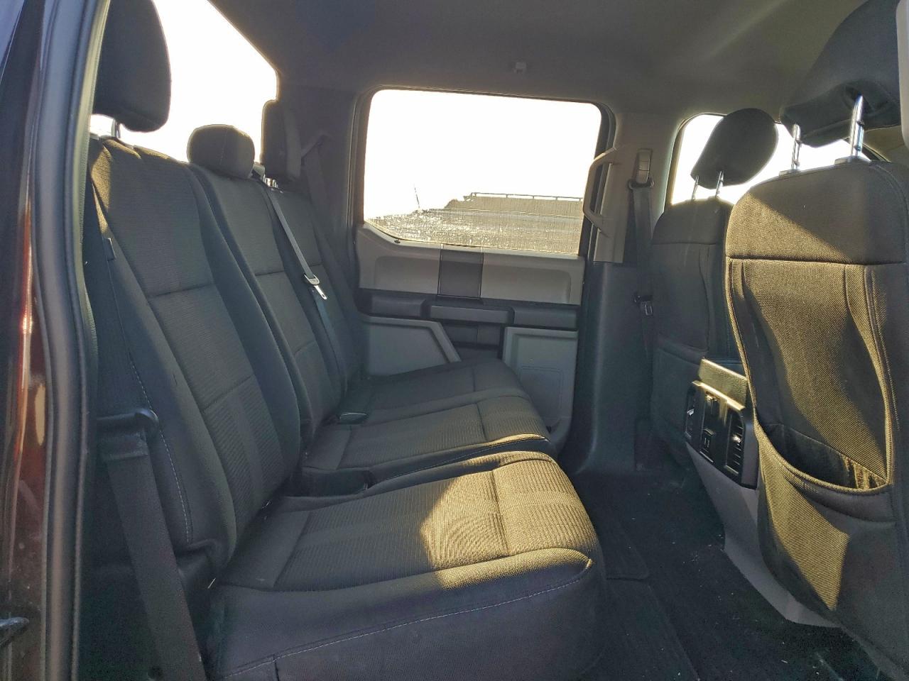 Ford F-150 Supercrew Image 7