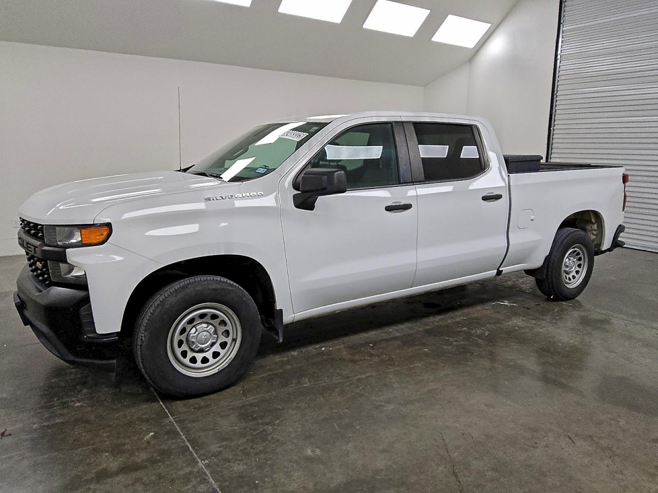 Chevrolet Silverado C1500 Image 1