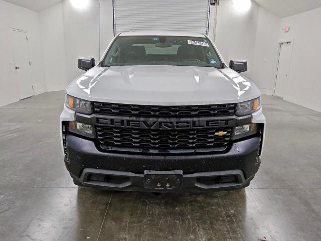 Chevrolet Silverado C1500 Image 6
