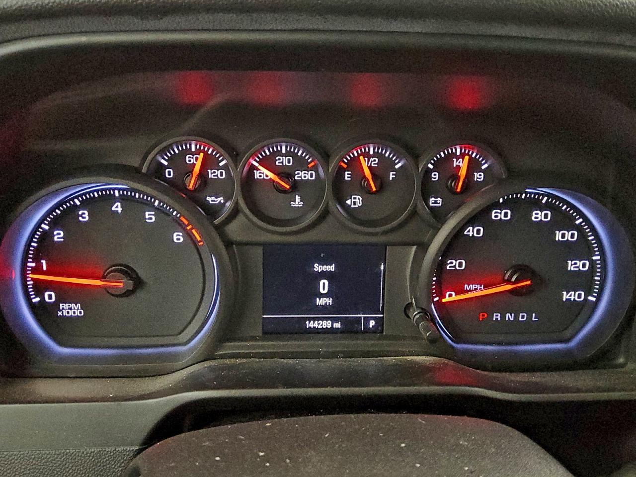 Chevrolet Silverado C1500 Image 7