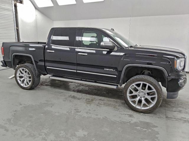 GMC Sierra K1500 Denali Image 3