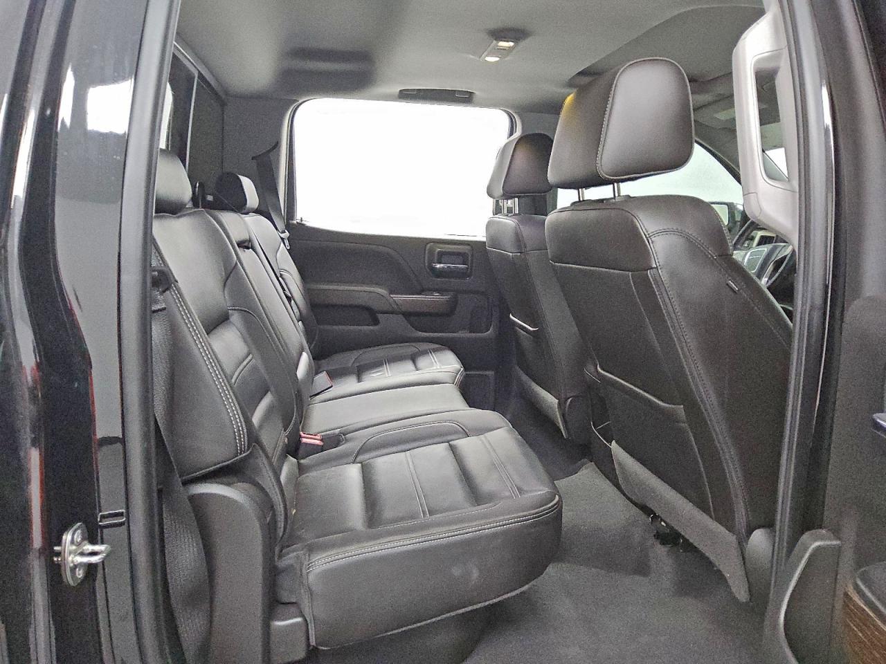 GMC Sierra K1500 Denali Image 7