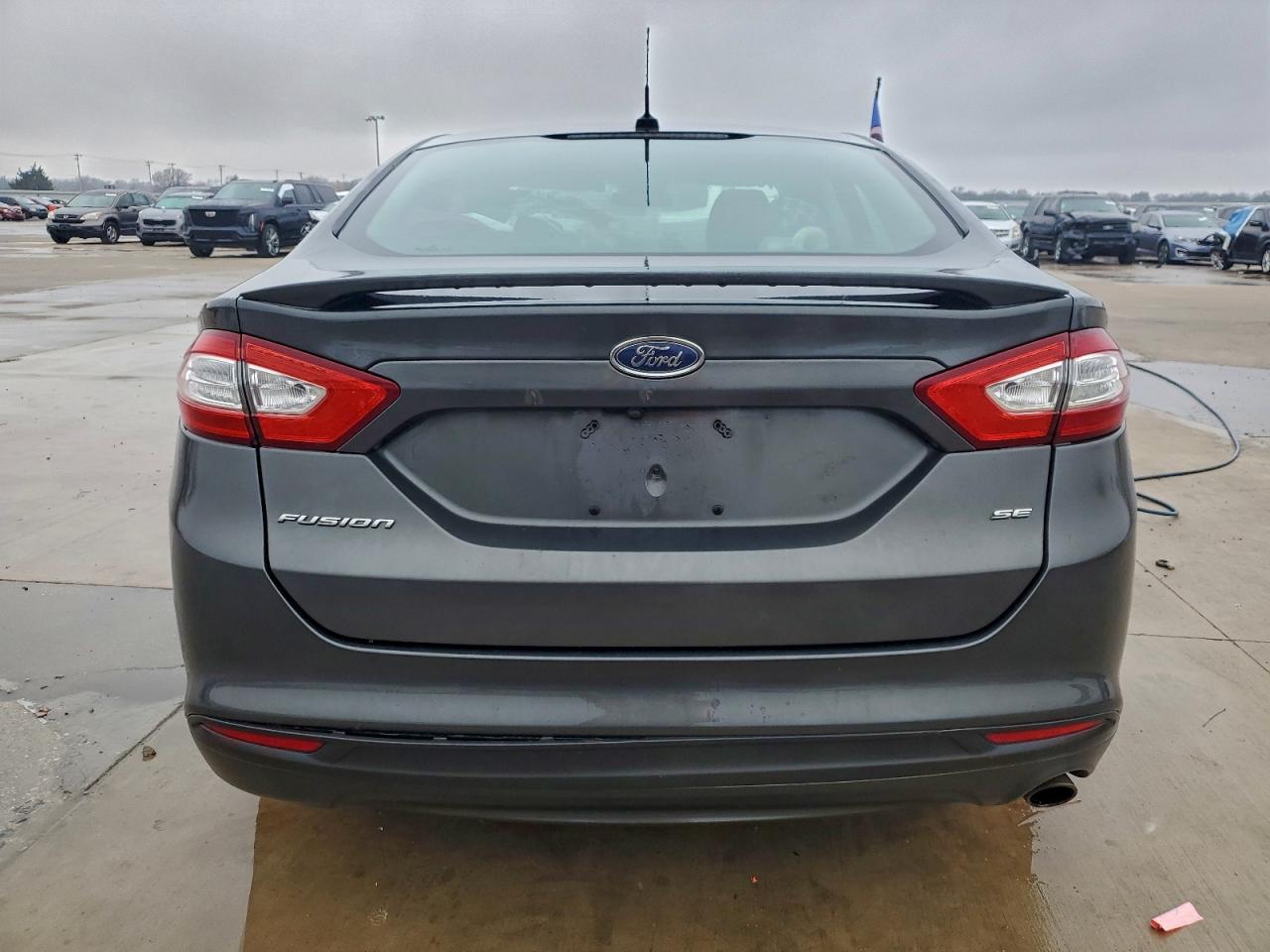 Ford Fusion Se Image 5