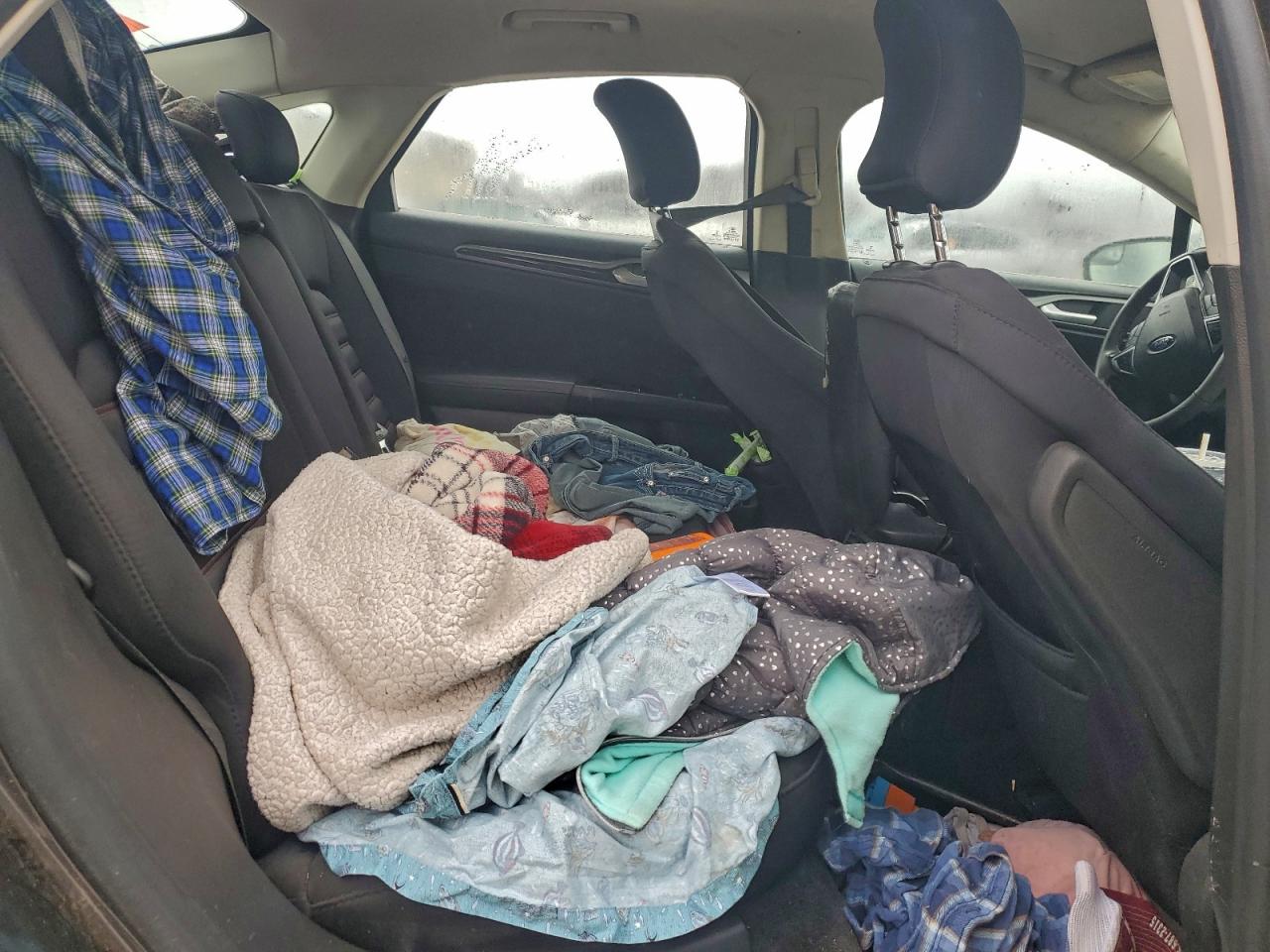 Ford Fusion Se Image 11