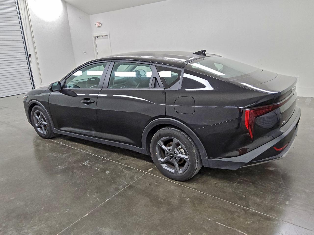 Kia K4 Lx Lx Image 2