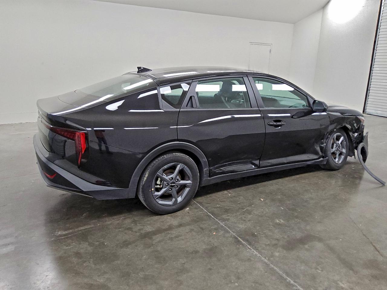 Kia K4 Lx Lx Image 3