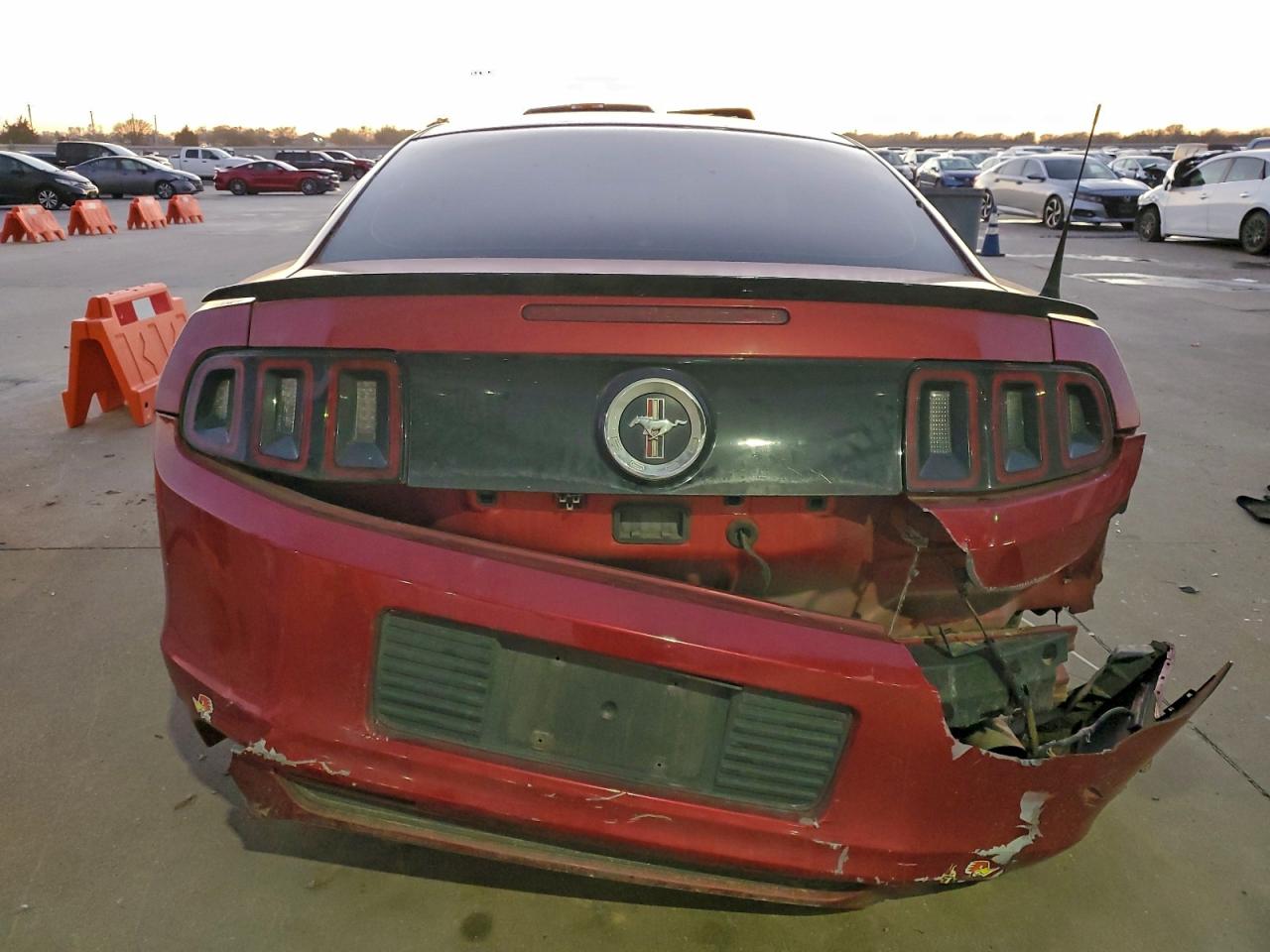 Ford Mustang Image 6