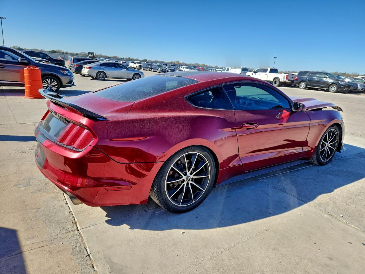 Ford Mustang Image 4