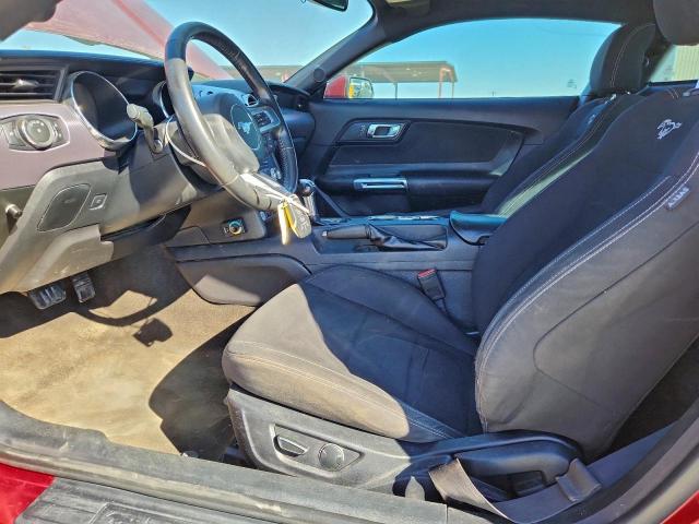 Ford Mustang Image 6