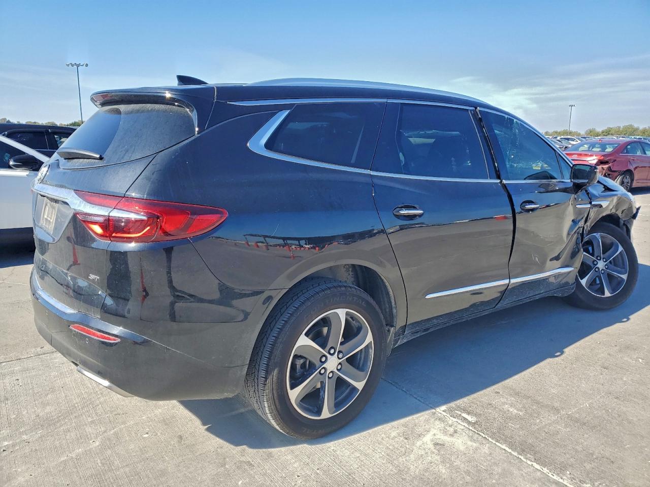 Buick Enclave Essence Image 6