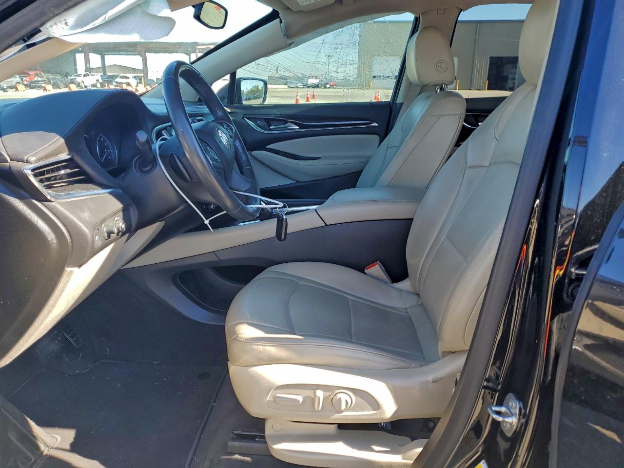 Buick Enclave Essence Image 4