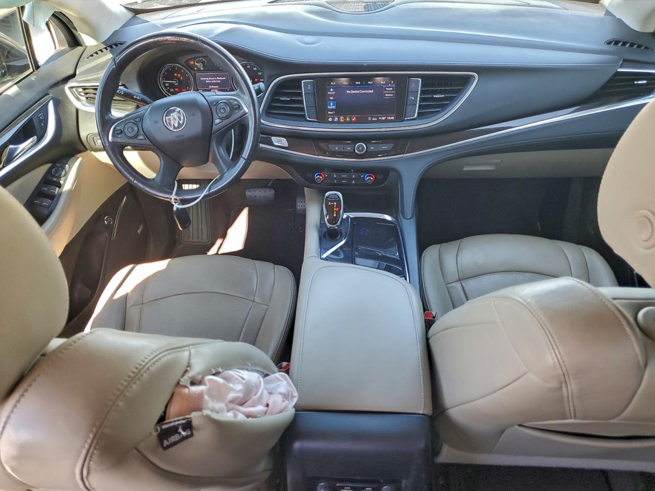 Buick Enclave Essence Image 9