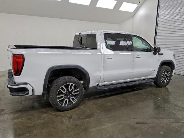 GMC Sierra K1500 At4 Image 3