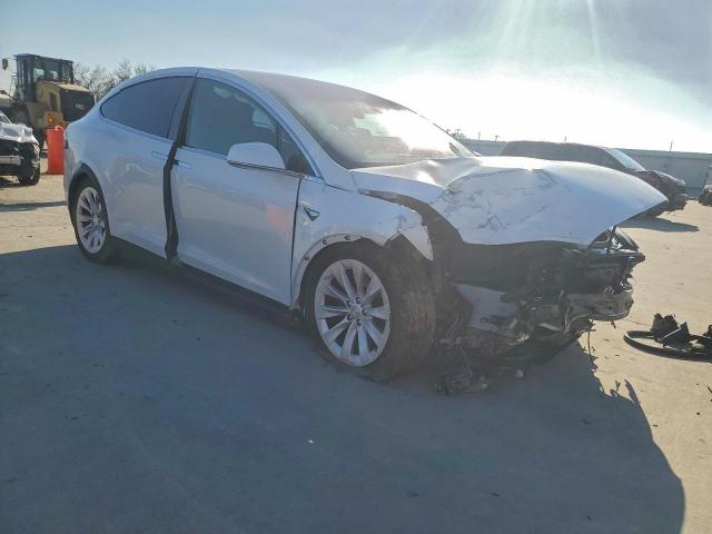 Tesla Model X Image 3