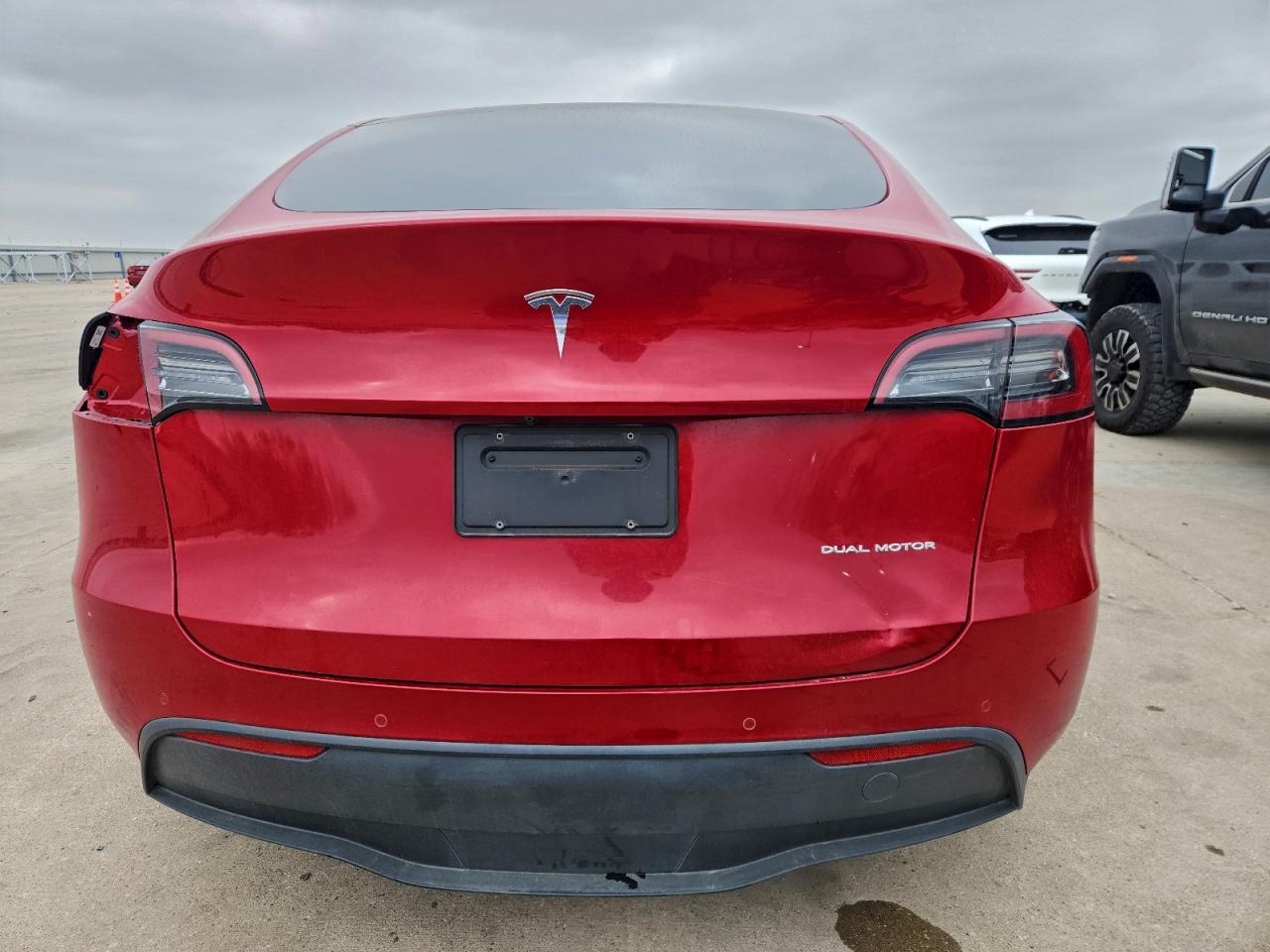 Tesla Model Y Image 2