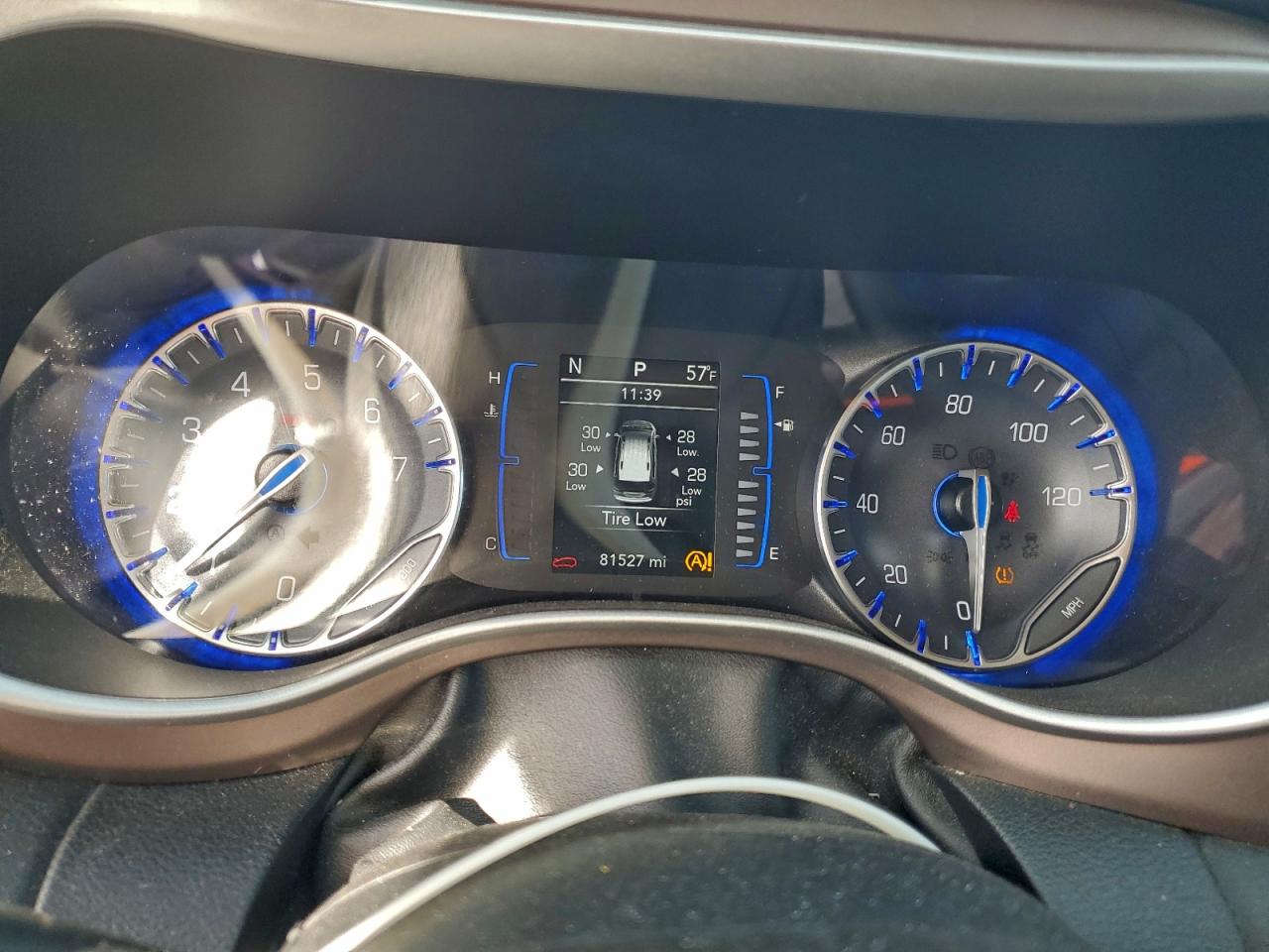 Chrysler Minivan Lxi Image 5