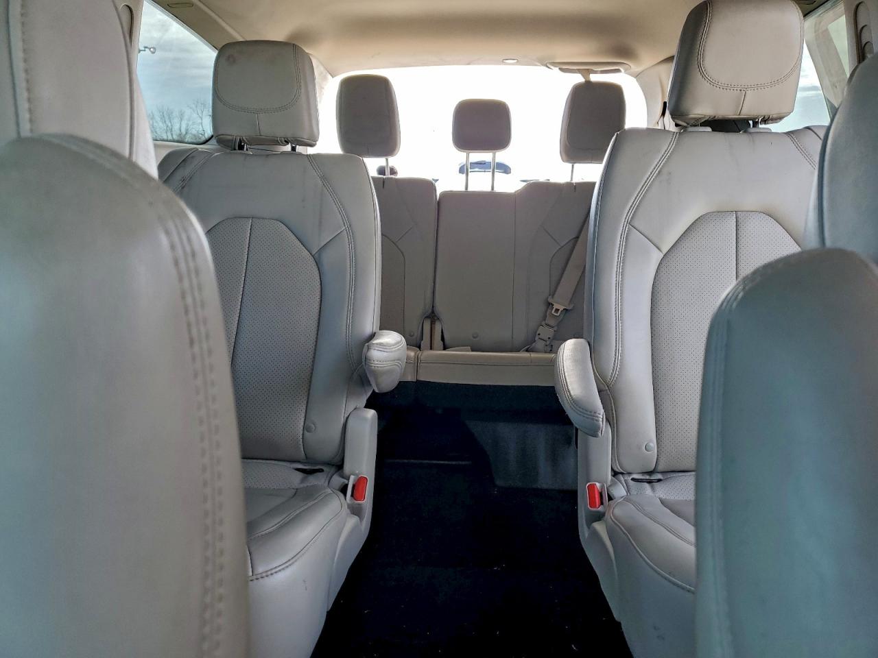 Chrysler Minivan Lxi Image 7