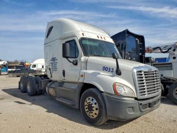  Salvage Freightliner Cascadia 1