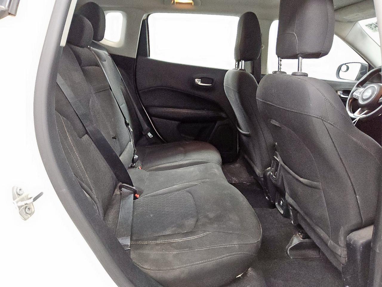 Jeep Compass Sport Image 13