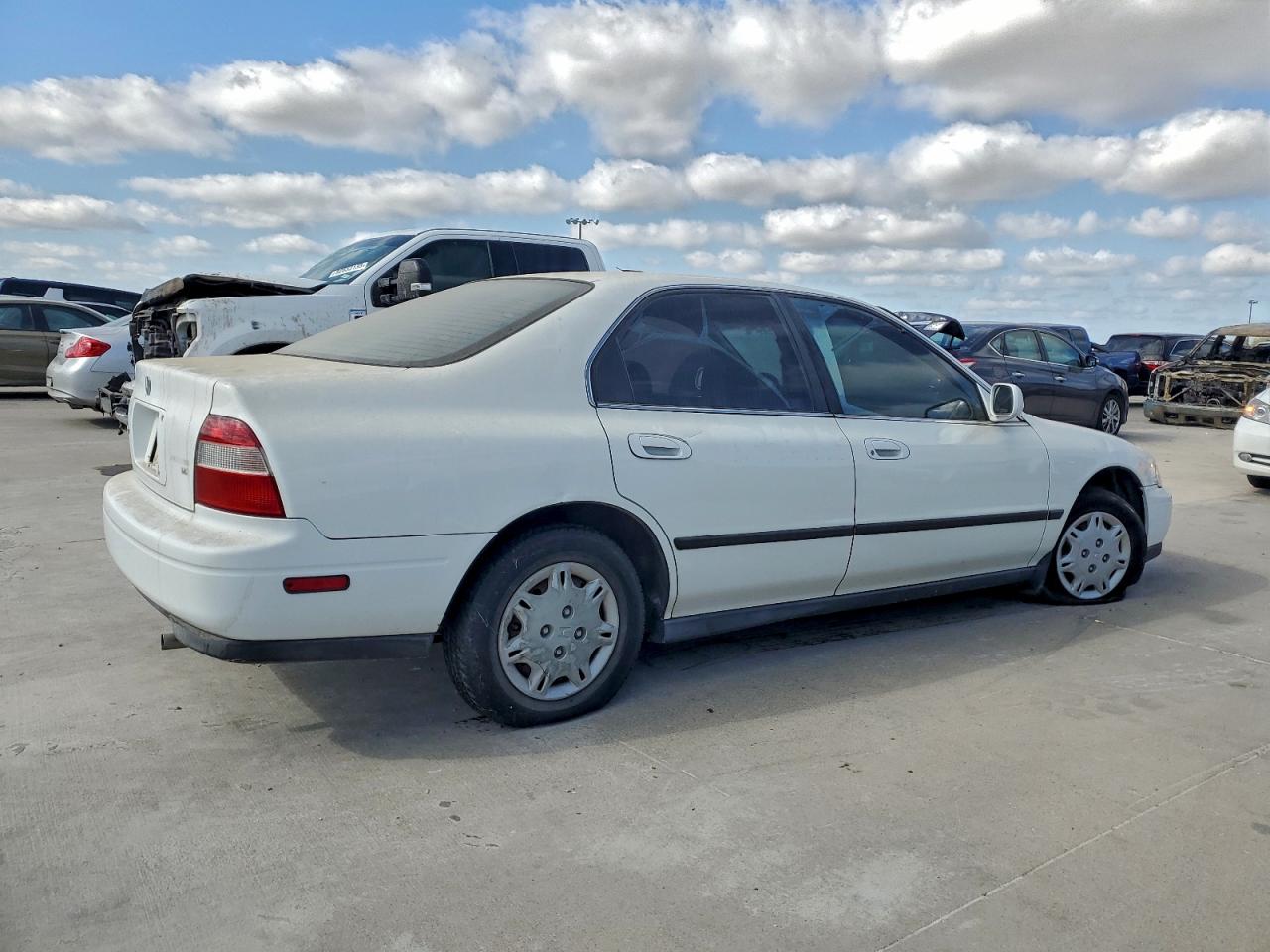 Honda Accord Lx Image 7