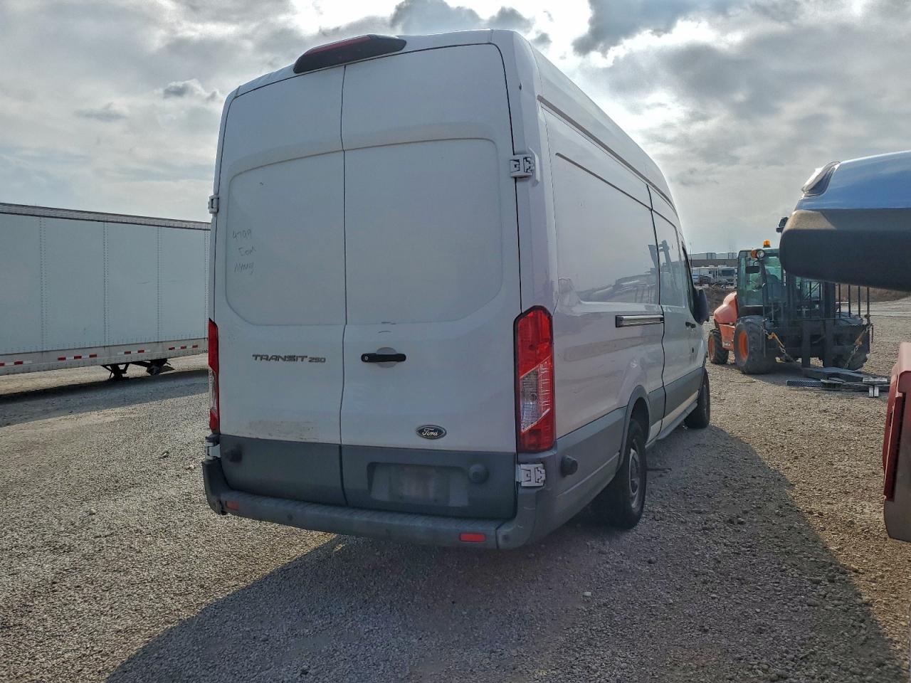 Ford Transit T-250 Image 2